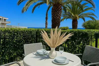 Image de Studio moderne avec piscine, proche plage et commodités, Saint-Cyprien