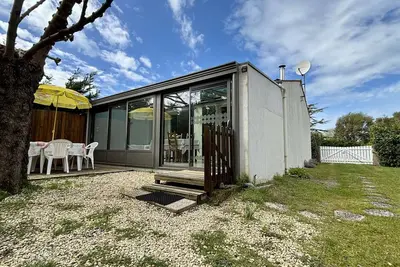 Image de Maison vacances 4 pers proche plage, jardin clos, Bbq, Wi-Fi, petit chien admis, pistes cyclables à côté