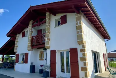 Image de Maison de charme Ă Bardos, 6 pers, jardin, terrasse couverte, Ă 15 min de Bayonne