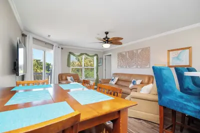 Image de Gone Beachin' : Dog-friendly Condo Close to Beach