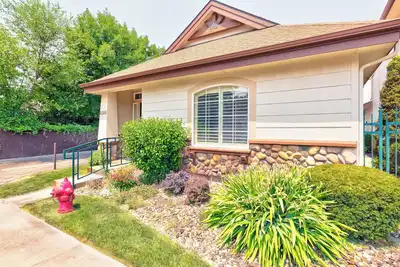 Image de Cozy Corner House by the Boise Greenbelt, Fairgrounds, Revolution Concert House.