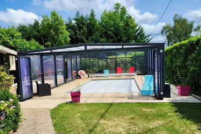 Image de Maison Normande Avec Piscine Chauffée Privée