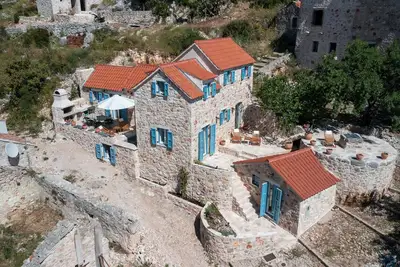 Image de A cozy villa in a peacefull village of Zaraće w/pool