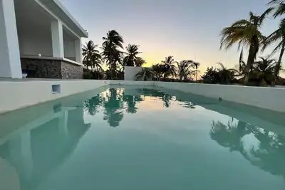 beachfront 3 bedroom house with terrace and pool in San Crisanto, Yucatán