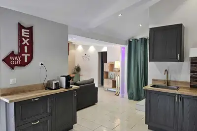 Image de Agréable Logement Avec Terrasse