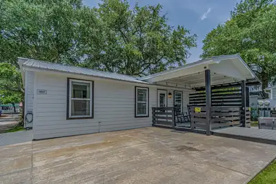 Image de Casa Michelle in Ocean Lakes w/ Golf Cart & Linens Included