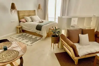 Image de Idyllic apartment surrounded by vineyards with private terrace