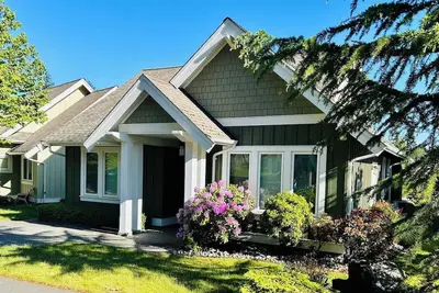 Image de Qualicum Landing Tranquility- -3bdrm/4 bd/sofa bed