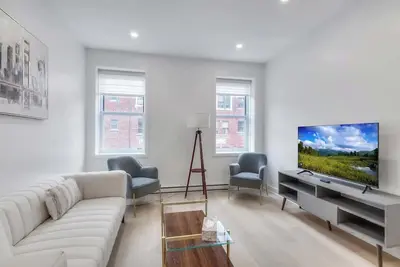 Image de Free indoor parking - Cozy & Spacious