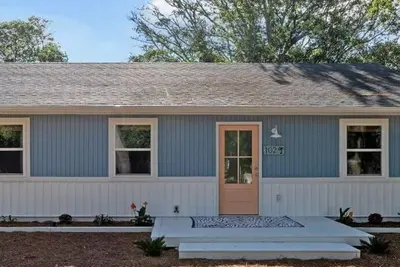 Image de 3 Br Cozy home on the Ne side of the Island