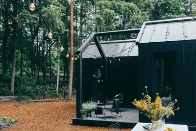 Image de Mysa Tiny House. At Mysa, every day feels as relaxed as a Sunday morning.