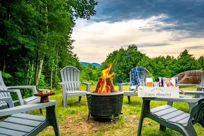 Image de Book Now! Epic Views! Hot Tub! Firepit! A/C!