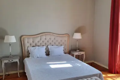 A 2 Minutos da Praia de Matosinhos! Casa Familiar Cheia de História e Charme!