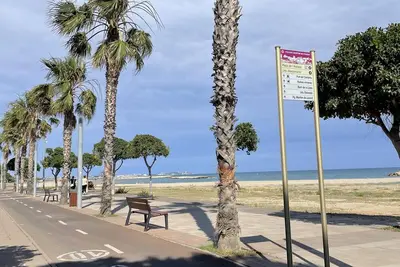 Image de Maison de vacances près de la mer à Cambrils – 3 chambres, patio et solarium