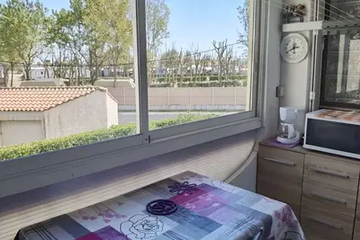 Image de Appartement 2 Pièces avec Cabine, Loggia et Parking Privé - 4 Couchages, Marseillan