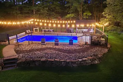 Image de A welcoming retreat ideally situated just 10 minutes from Saratoga Springs.