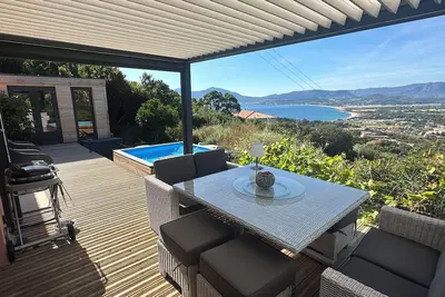 Image de Le Vignoble: Havre de Paix 2 ou 4pers à Porticcio Avec Piscine Privée et vue mer
