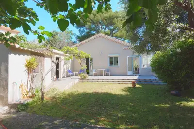 Image de Jolie maison familiale bien équipée, quartier calme à l’ouest de Toulon