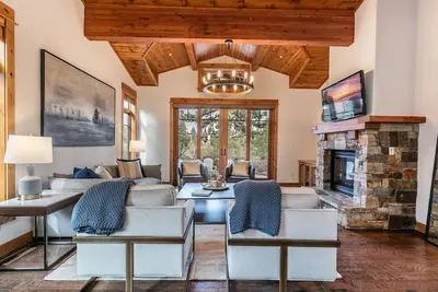 Image de Whispering Pines at Schaffer's Mill. Club Amenities, Golf & Ev Car Charger!