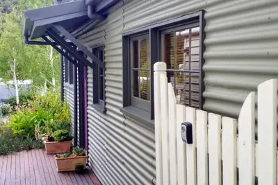 Image de Tranquil Garden Cottage - South Hobart