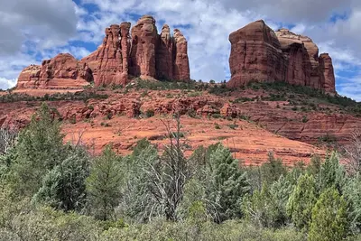 Image de Red Rock Views! Pool~Pickleball~Hike~Golf, Deck Overlooks the 9th Green! Sedona
