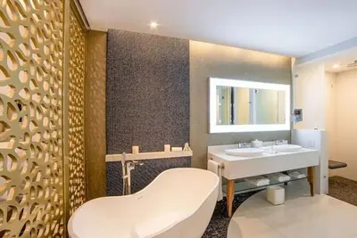 Image de Gorgeous, endless views of ocean and sky in this stunning 2 Bedroom Cabo Suite!