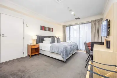 Image de Highrise studio w Ac, Pool and Gym in Auckland Cbd