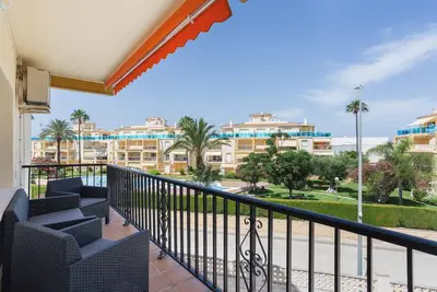 Image de Appartement \"El Apartamento De Adela\" avec jardin partagé, Wi-Fi et climatisation