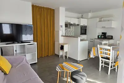 Image de Appartement 'Les Myosotis, Appartement De Type 2' avec balcon