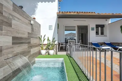 Image de Maison de vacances 'Casa Sol De Conil' avec piscine privée, terrasse privée et Wi-Fi