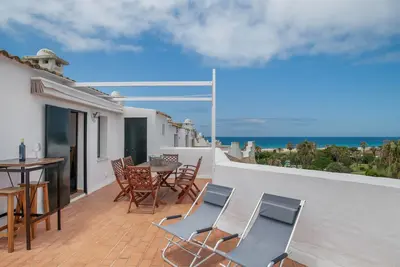Image de Appartement \"Bella Vistas\" avec piscine partagée, Wi-Fi et climatisation