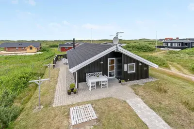 Image de \"Hariet\" - 300m from the sea by Interhome