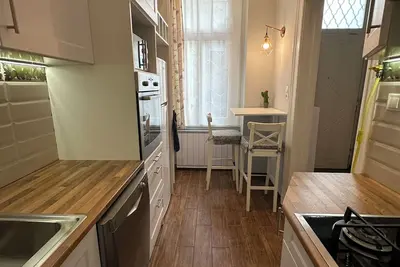 Image de Fancy Cozy 2 Bdr Downtown Apartment