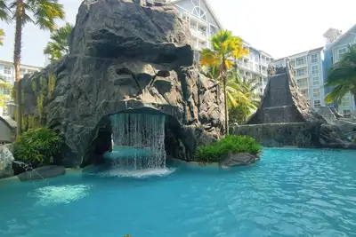 Image de 632 Grand Florida Beachfront Condo Resort Luxury; Beachfront