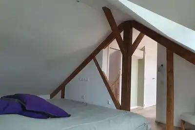 Image de Maison à 300 Mètres de la Plage Avec 5 Chambres, Jardin Privatif, et Jacuzzi