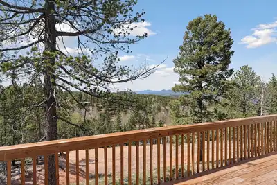 Image de Mountain Views, Fireplace