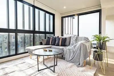 Image de Stunning 2br loft Maribyrnong+free parking+balcony