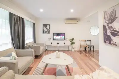 Image de Doncaster East Garden 2br House Parking