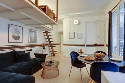 Image de Luminous Flat au Cœur des Champs-Élysées