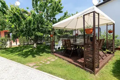 Image de Beautiful Apartment Fratta with garden in Tar