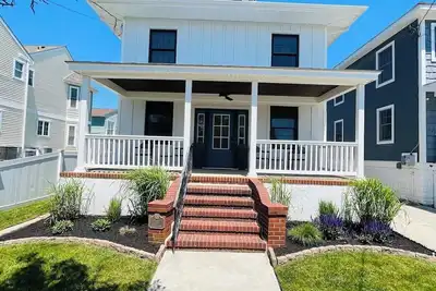 Image de 2 blocks to the beach & boardwalk! Pet friendly! Newly renovated!