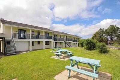 Image de Chestnut At Moorhead Country Holidays, with pool in Woolfardisworthy