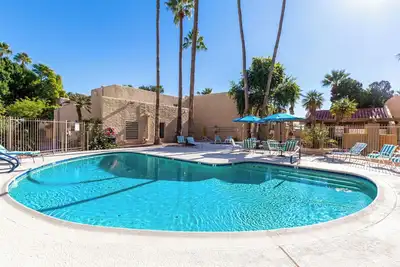 Image de Old Town Scottsdale - Two Bedroom Condo