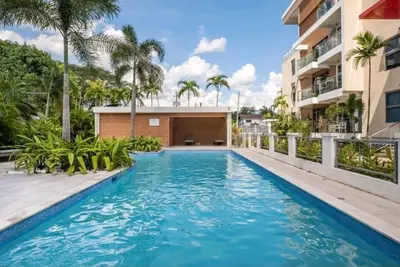 Image de Quite and stylish with 24 hour security. Also very central