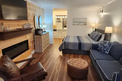 Image de Newly Renovated Condo in the Heart of Shanty Creek Resort!