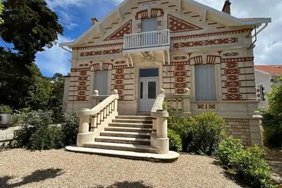 Image de Maison 13 Pers, 6 Chambres, 500m Plage de Pontaillac