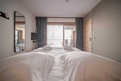 Image de Wifi, centre station, piscine, sauna, hammam, balcon, télévision, casier à ski, 87m², Tignes