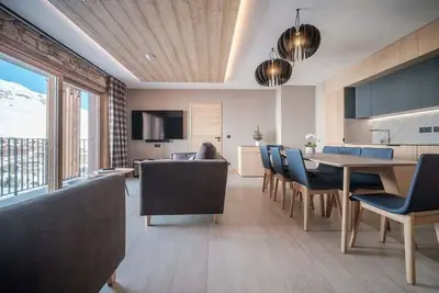 Image de Wifi, centre station, piscine, sauna, hammam, télévision, casier à ski, 81m², Tignes