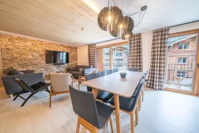 Image de Wifi, centre station, 4ème étage, piscine, sauna, hammam, balcon, télévision, casier à ski, 115m²