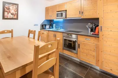 Image de Wifi, 2ème étage, terrasse, télévision, casier à ski, 62m², Tignes